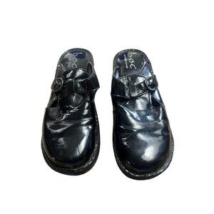 Born BOC women's black patent leather slides size 9